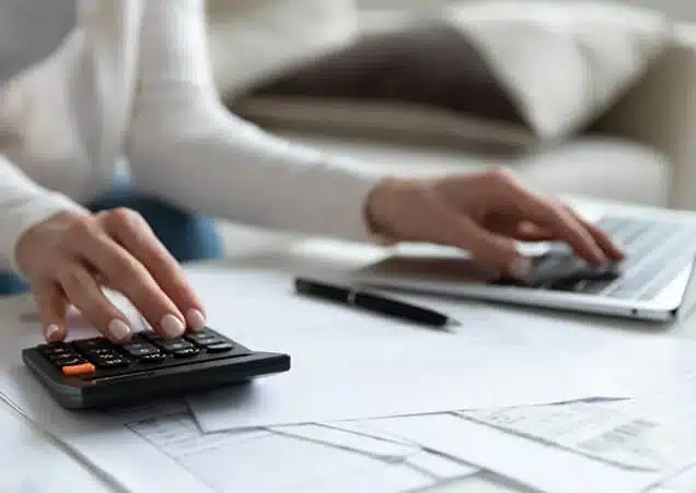 Our Business Liability Insurance in Colorado replaces lost income if your business has to be shut down temporarily after a covered loss. 