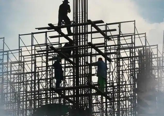 Wrap-up insurance elements illustrated, including coverage for contractors, liability protection, risk management, and financial security in construction projects.